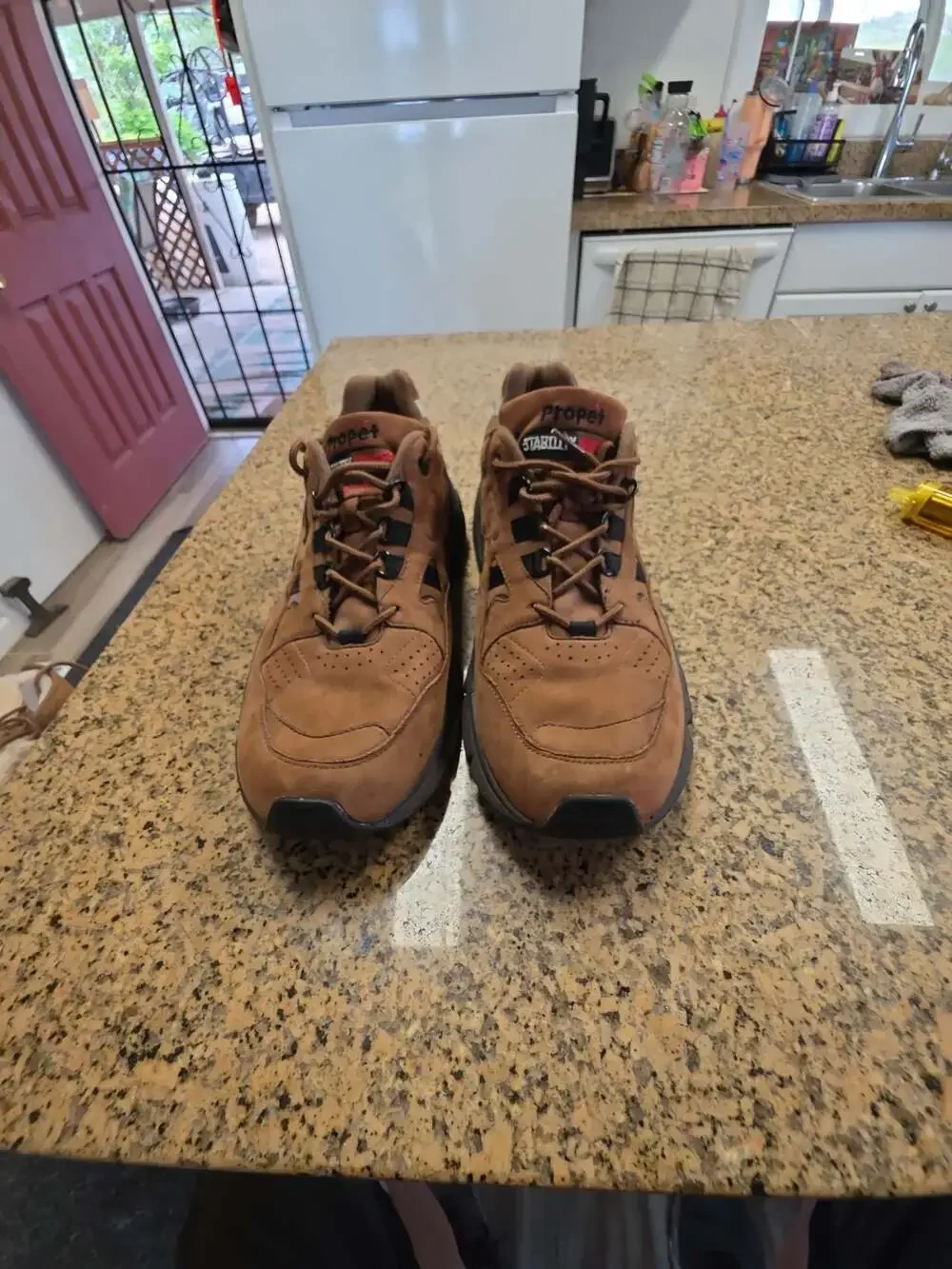 Propet Men's Stability Walker Brown Leather Nubuck Walking Shoe